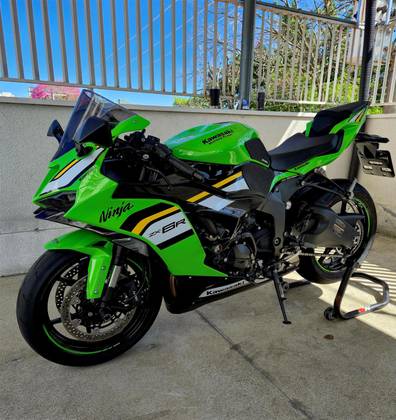 KAWASAKI NINJA ZX-6R KAWASAKI NINJA ZX-6R